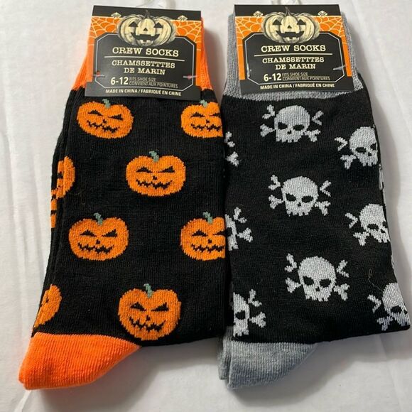 2 PAIR HALLOWEEN CREW SOCKS - Picture 1 of 1